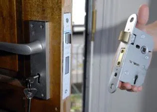 Aqua Locksmith Store Minneapolis, MN 612-392-2429 - 6-Locks-Replace